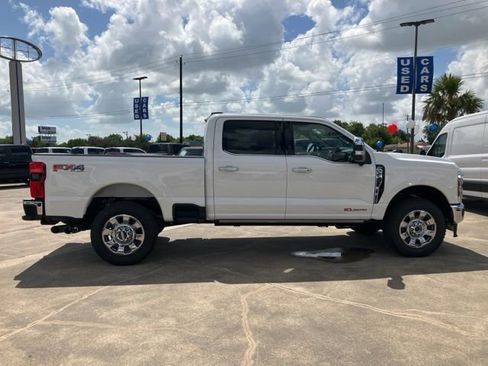 New 2025 Ford F250 Lariat w/ Lariat Ultimate Package image 9