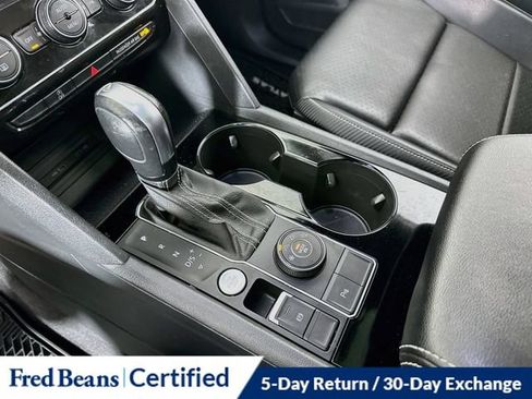 Used 2022 Volkswagen Atlas Cross Sport SE AWD/4WD image 24