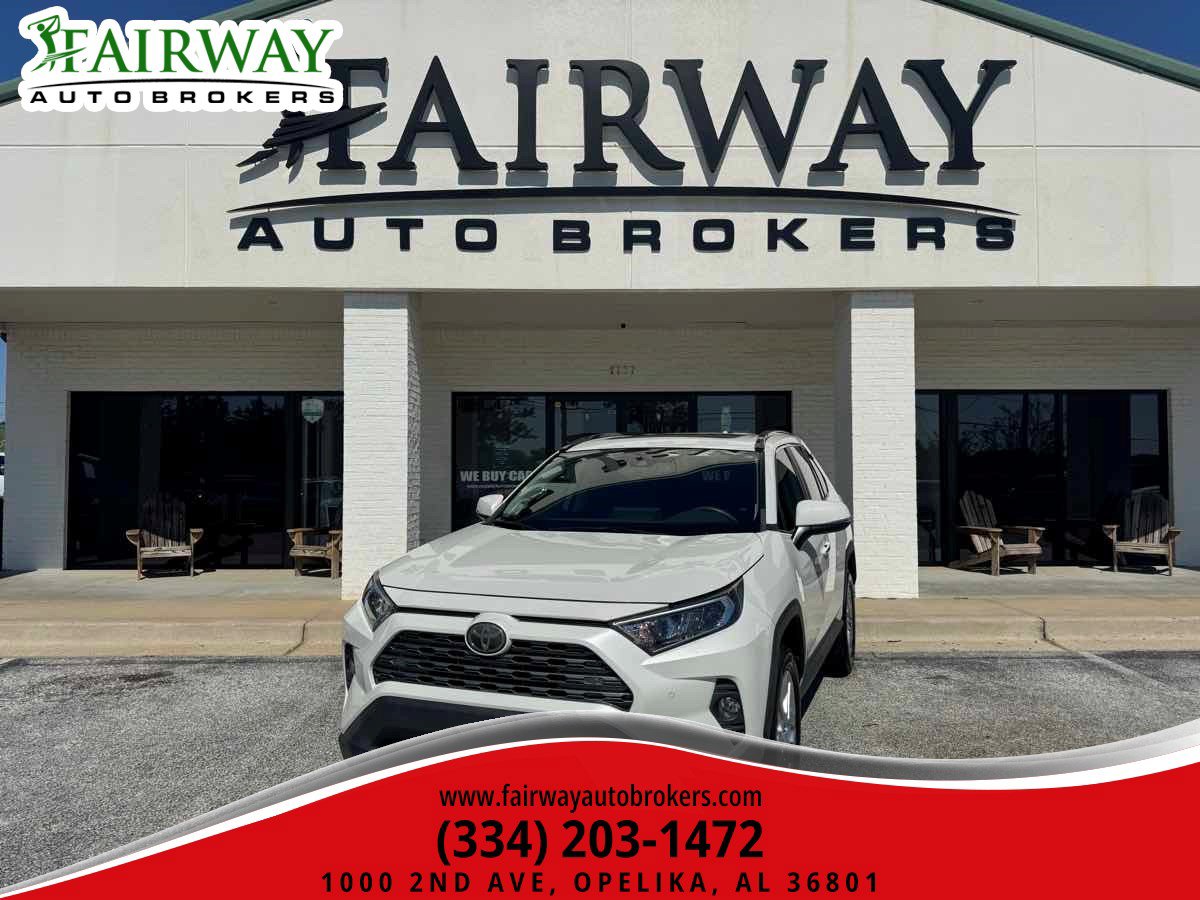 Used 2019 Toyota RAV4 Limited w/ Cold Weather Package FWD image 36