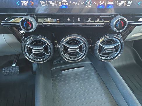 New 2026 Chevrolet Blazer EV SS AWD/4WD image 17