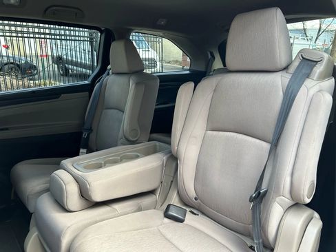 Used 2019 Honda Odyssey EX image 26