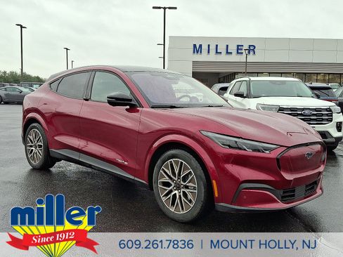 Used 2025 Ford Mustang Mach-E Premium image 1