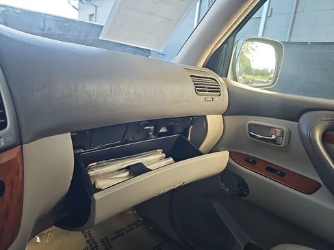 Used 2006 Lexus LX 470 4WD image 29