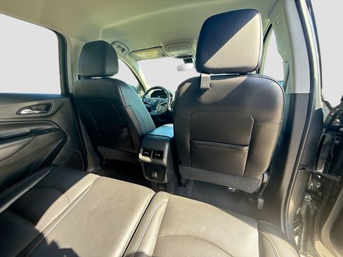 Used 2020 Chevrolet Equinox Premier image 29