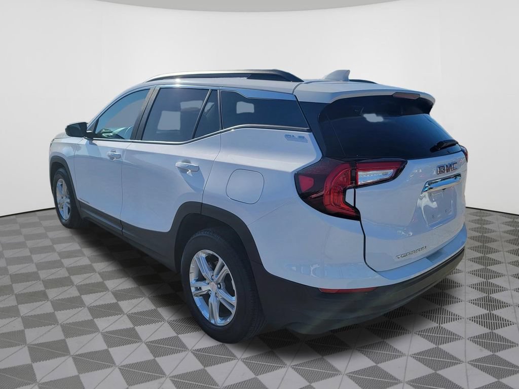 Used 2023 GMC Terrain SLE w/ Driver Convenience Package FWD image 11