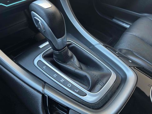 Used 2015 Ford Fusion Energi Titanium w/ Driver Assist Package FWD image 26