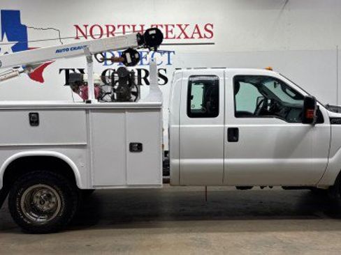 Used 2016 Ford F350 XL w/ Power Equipment Group image 1
