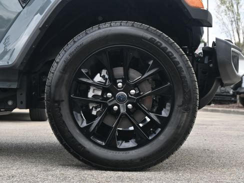 Used 2025 Jeep Wrangler Sahara w/ Safety Group image 22