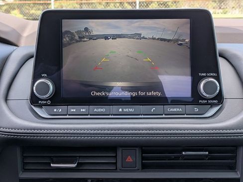 Certified 2023 Nissan Rogue S FWD image 21