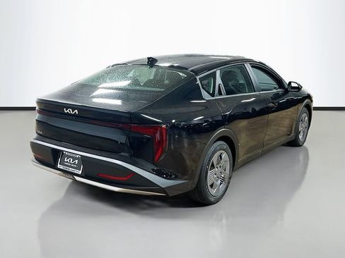 New 2025 Kia K4 LX image 7