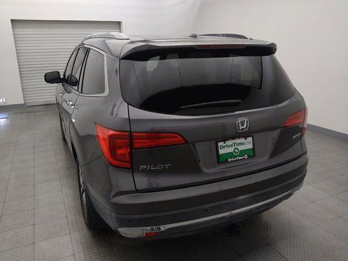 Used 2017 Honda Pilot Touring image 6