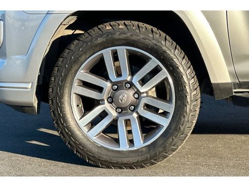 Used 2022 Toyota 4Runner TRD Sport image 32