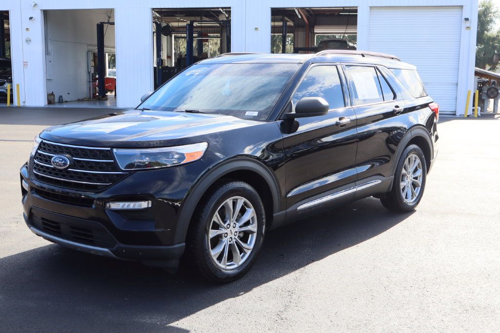 Used 2022 Ford Explorer XLT w/ Equipment Group 202A RWD image 5