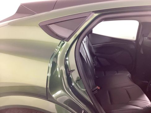 Used 2025 Ford Mustang Mach-E Premium image 11