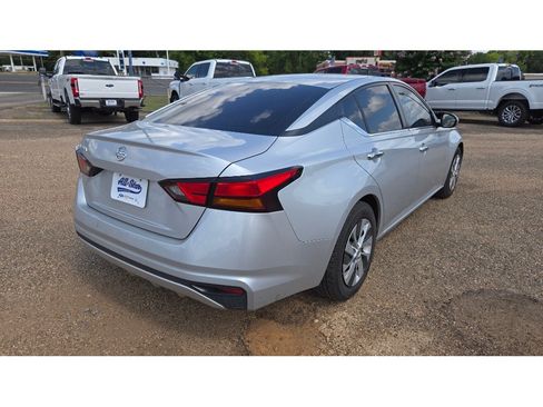 Used 2021 Nissan Altima 2.5 S FWD image 4