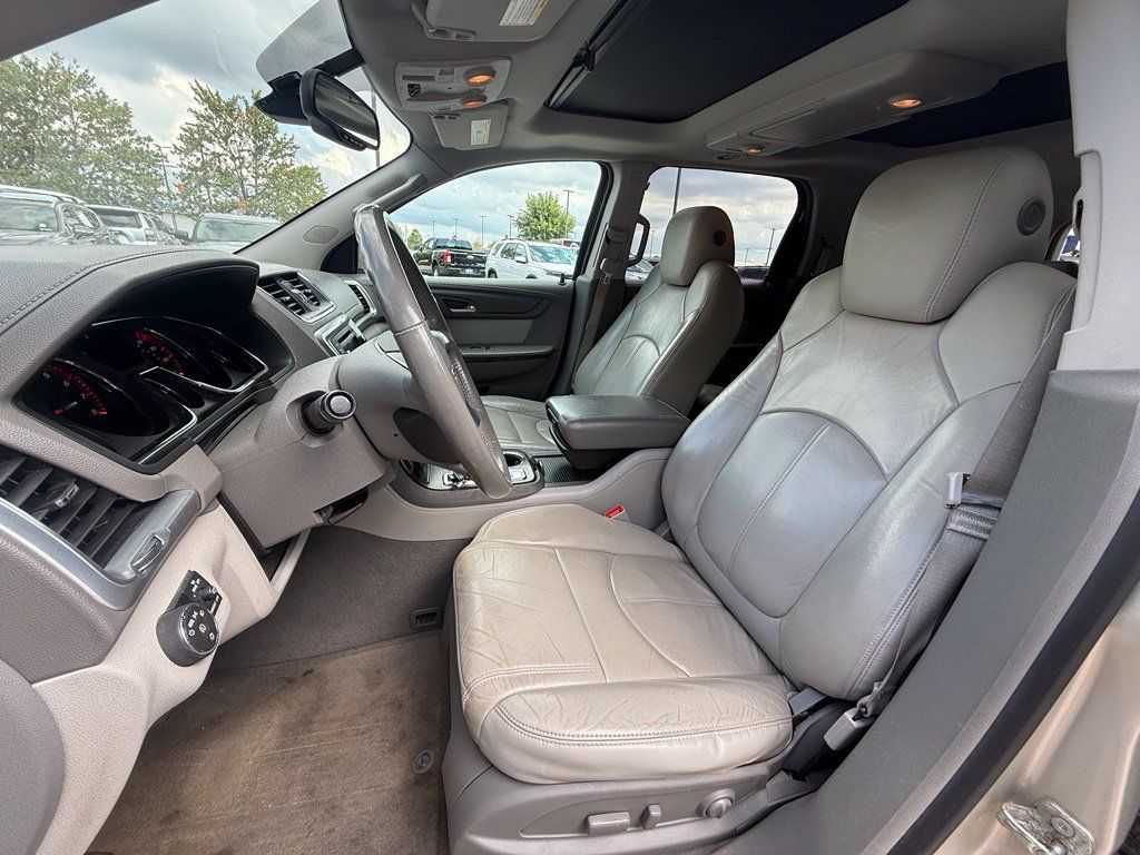 Used 2016 GMC Acadia SLT w/ Open Road Package FWD image 23
