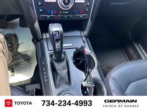 Used 2017 Ford Explorer Sport w/ Equipment Group 401A AWD/4WD image 17
