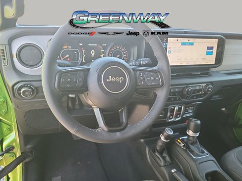 Used 2025 Jeep Wrangler Sport image 13