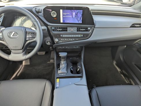 New 2025 Lexus ES 350 w/ Premium Package image 13
