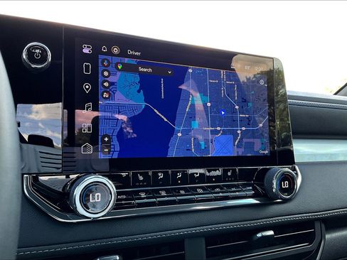 Certified 2025 Chevrolet Colorado LT image 24