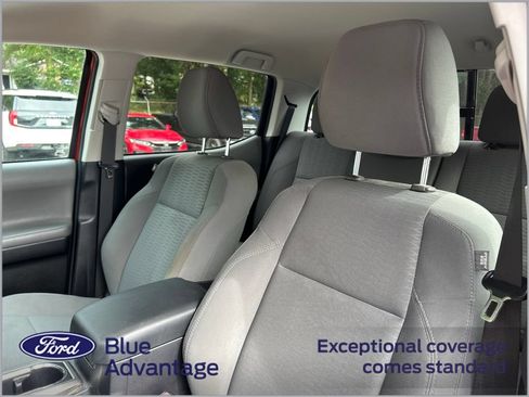 Used 2017 Toyota Tacoma SR5 w/ Tow Package RWD image 11