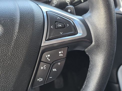 Used 2018 Ford Edge Titanium w/ Technology Package image 12