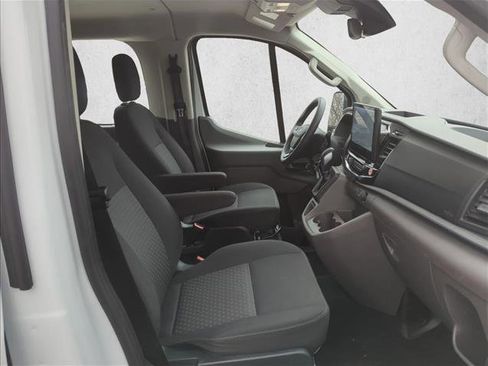 Used 2023 Ford Transit 350 XLT image 22