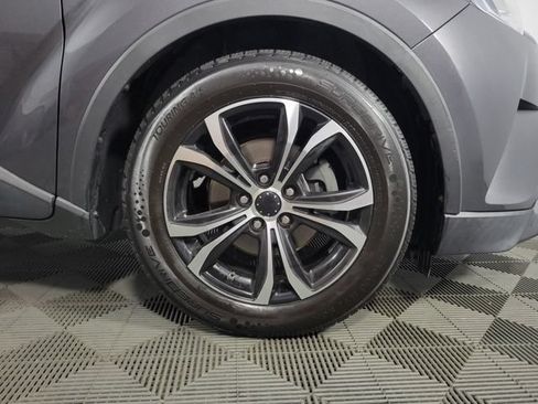 Used 2019 Toyota C-HR LE FWD image 11