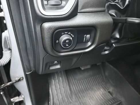Used 2025 RAM 1500 Tradesman w/ Night Edition AWD/4WD image 13