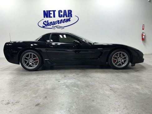 Used 2001 Chevrolet Corvette Z06 RWD image 2