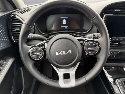 Used 2024 Kia Soul EX image 14