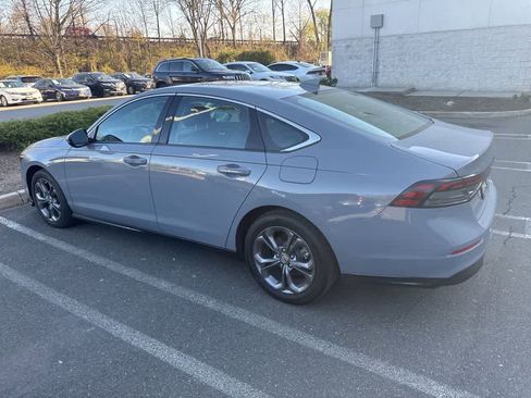 Used 2023 Honda Accord EX-L image 16