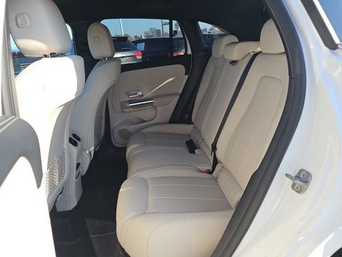 Certified 2025 Mercedes-Benz GLA 250 4MATIC image 9