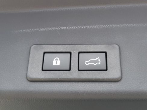 Certified 2025 Subaru Ascent Limited AWD/4WD image 12