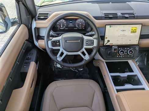 New 2026 Land Rover Defender 110 X-Dynamic SE image 18