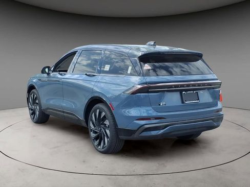 New 2026 Lincoln Nautilus Reserve w/ Jet Appearance Package AWD/4WD image 3