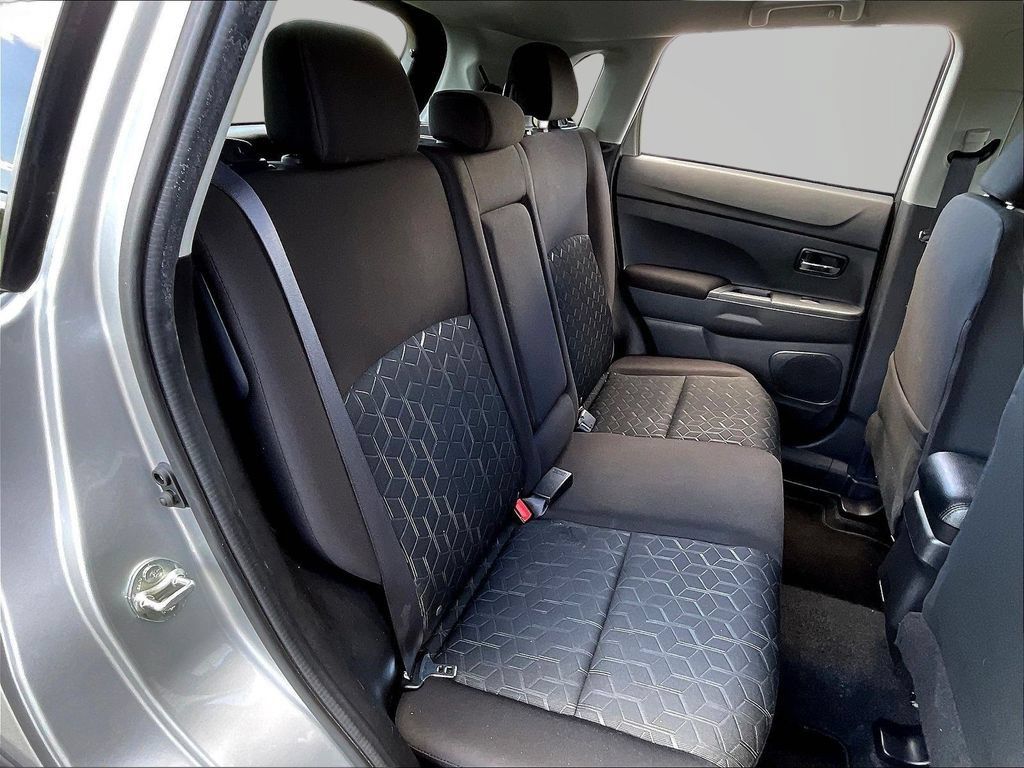 Used 2024 Mitsubishi Outlander Sport AWD image 25
