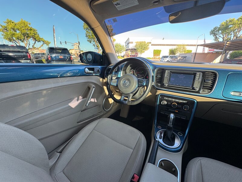 Used 2019 Volkswagen Beetle 2.0T SE FWD image 35