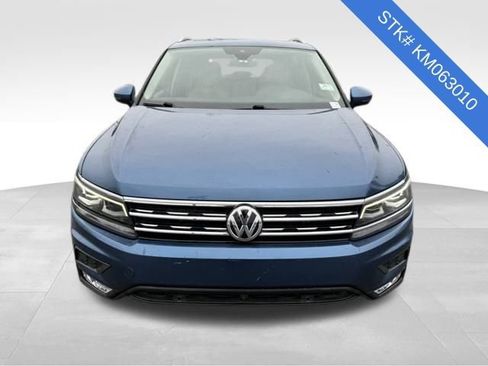 Used 2019 Volkswagen Tiguan SEL Premium image 2