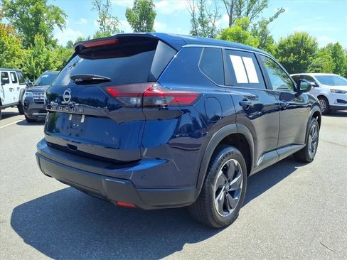 Used 2025 Nissan Rogue SV FWD image 33