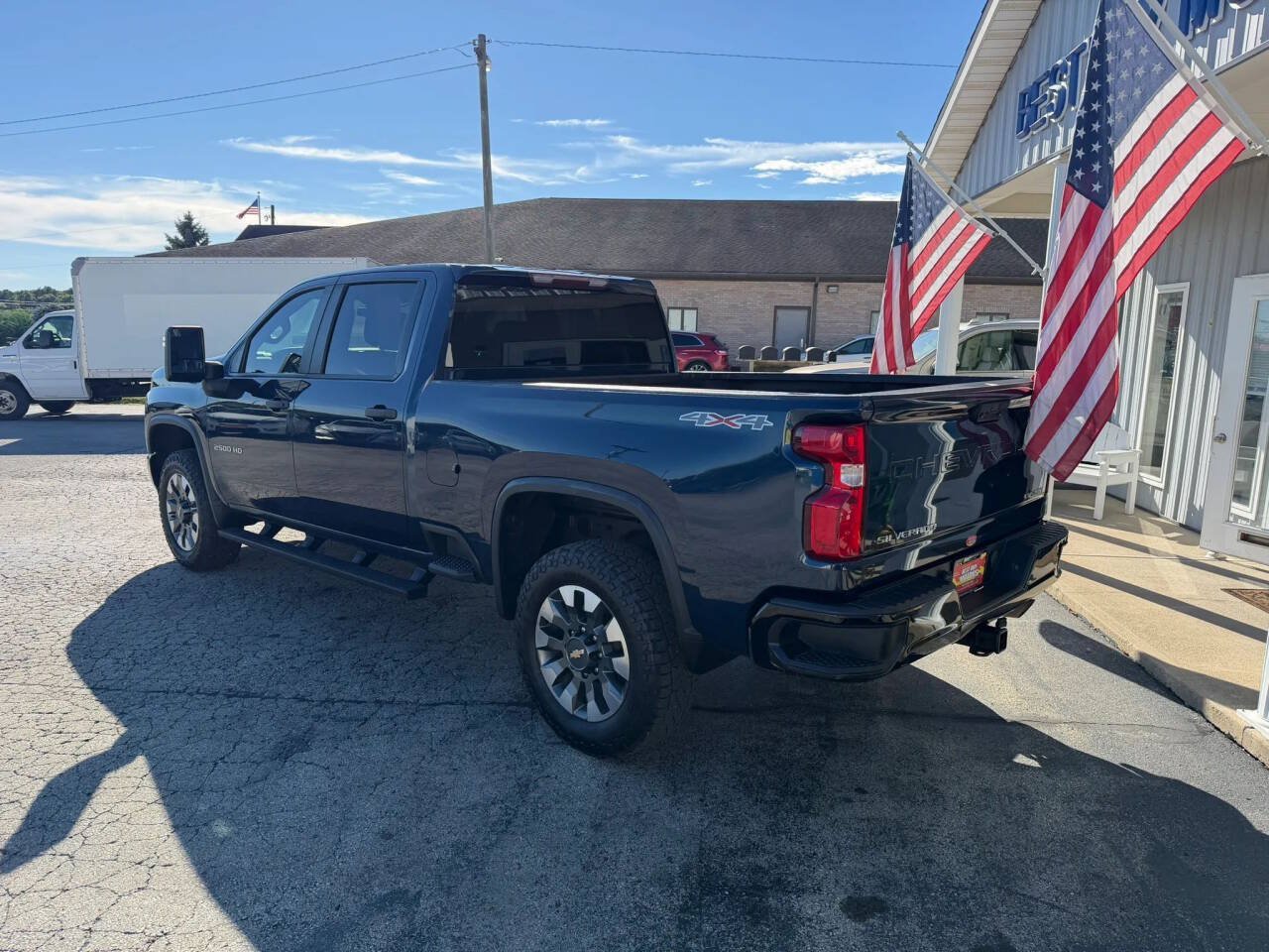 Used 2021 Chevrolet Silverado 2500 Custom w/ Custom Convenience Package AWD/4WD image 3