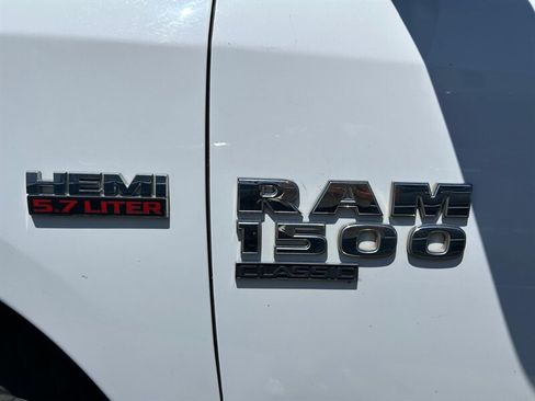Used 2019 RAM 1500 Classic SLT AWD/4WD image 10