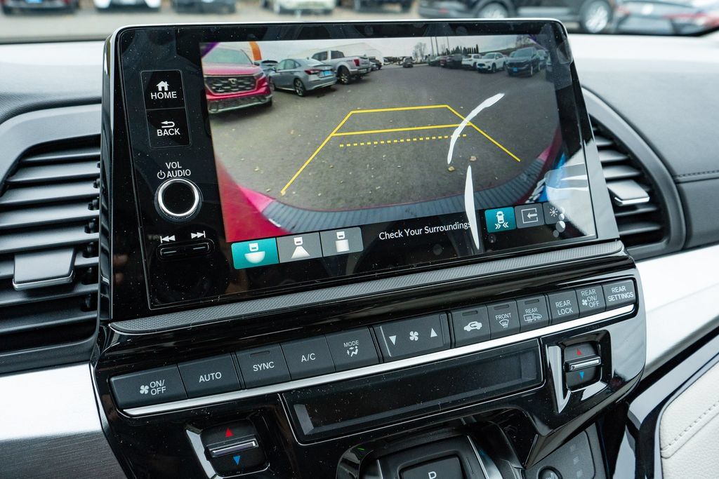 New 2026 Honda Odyssey Touring image 30