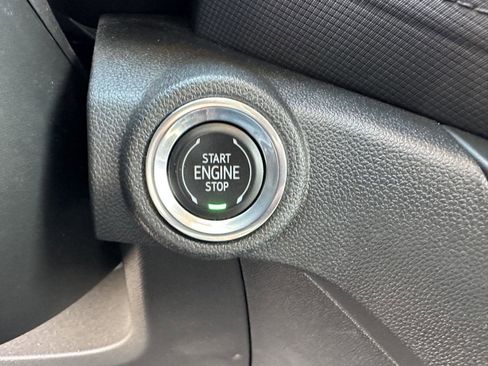 Used 2022 Chevrolet TrailBlazer LT AWD/4WD image 33