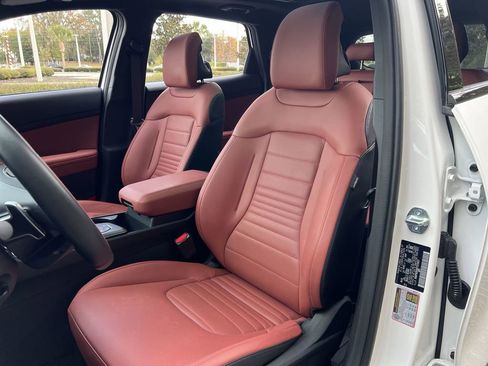 Used 2026 Kia Sportage SX Prestige image 13