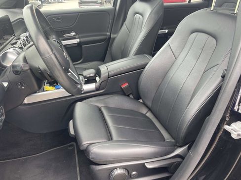 Certified 2022 Mercedes-Benz GLB 250 image 26