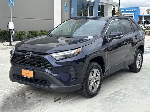 Used 2023 Toyota RAV4 XLE image 7