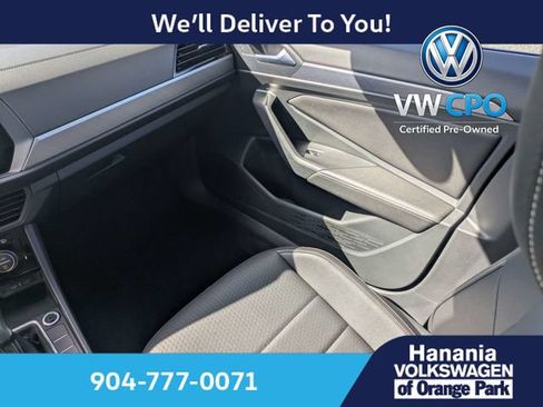 Certified 2024 Volkswagen Jetta SE FWD image 15