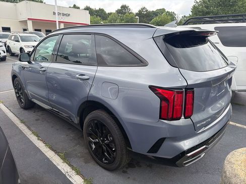 Used 2023 Kia Sorento SX FWD image 8
