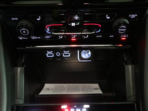 New 2025 Jeep Grand Cherokee L Limited w/ Black Appearance Package image 28